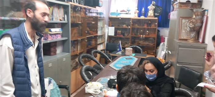 معاینه رایگان دندان توسط دندانپزشک در دبستان مهاد سپاهانشهر