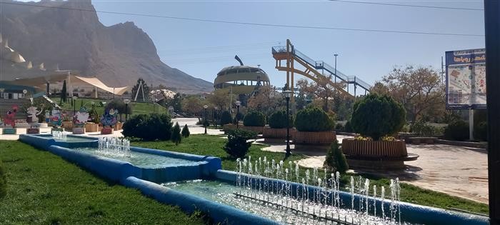 مراسم و اردوی  روز دانش آموز و اهدای هدیه به دانش آموزان