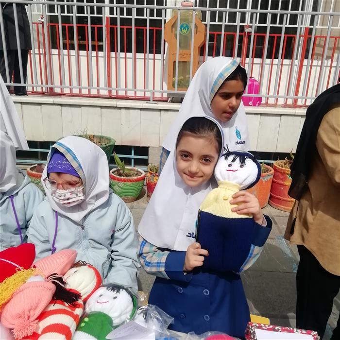 برگزاری بازارچه در دبستان دخترانه مهاد صغیر