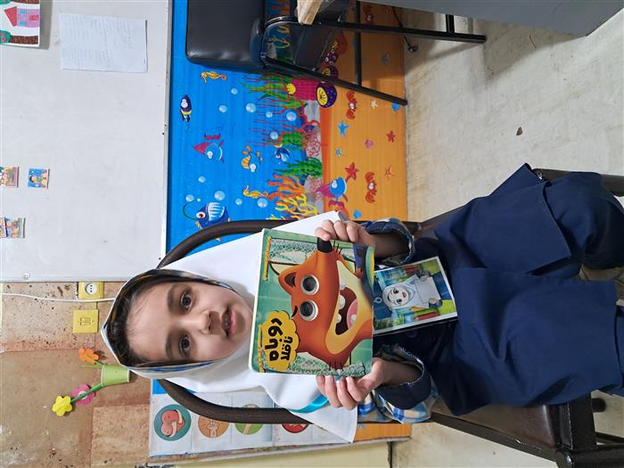 قصه گویی توسط ریحانه عزیزم